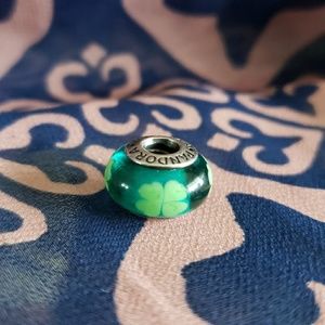 Lucky Pandora bead